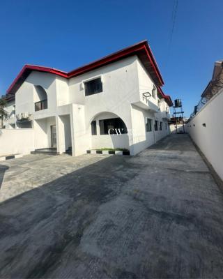 5 Bedroom Semi Detached in Lekki Phase 1