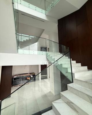 7-Bedroom Villa in VI