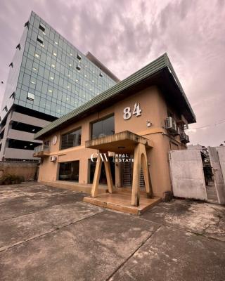 Commercial Building with Warehouse in VI