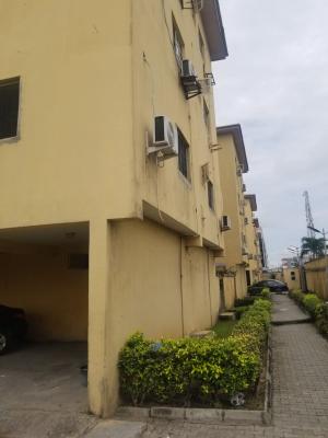 Newly Renovated 3 Bedroom Flat (Top Floor)