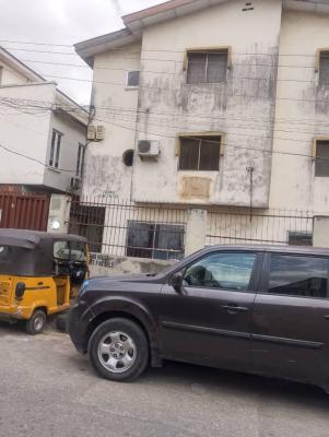 2 Storeys Building, 5nos of 3 Bedroom Flat, Mini Warehouse, 1 Storey