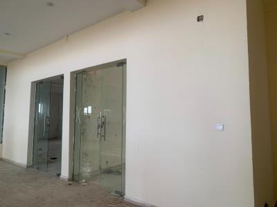 Luxury and Spacious Shop Space.