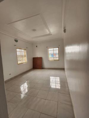 Luxury 2 Bedroom Flat with Excellent Features