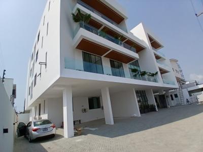 Luxury 3 Bedroom En-Suite Flat