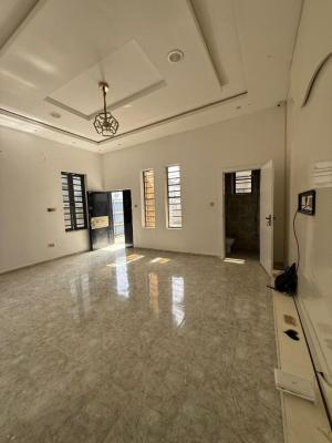 Standard and Massive Studio Apartment