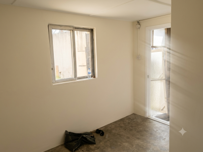 A Small Room BQ