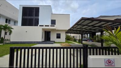 Prime 4 Bedroom Detached House with 2 Room BQ (Water Front View