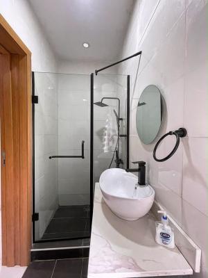 2 Bedroom Apartment with Elevator