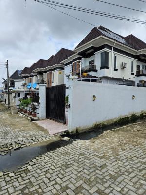 Distress: 4bedroom Fully Detached Duplex with BQ