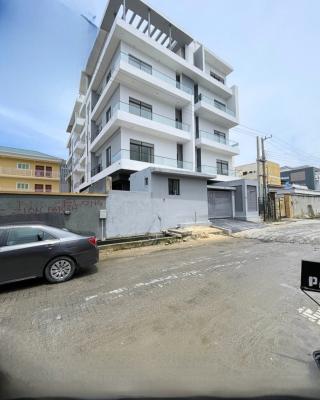 3 Bedroom Penthouse with a BQ, Pool, and Gym