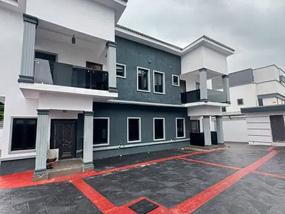 A Newly Built 3-Bedroom Detached Duplex