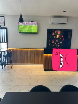 A Fully Functional Restaurant Space