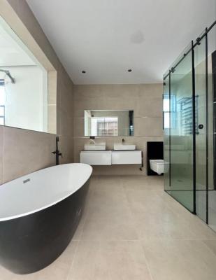 5 Bedrooms Semi-Detached House with Cinema and Swimming Pool