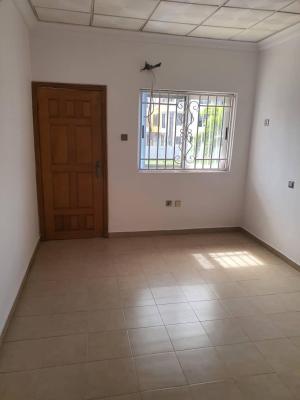 Spacious Miniflat Back of a Duplex in a Gated Estate