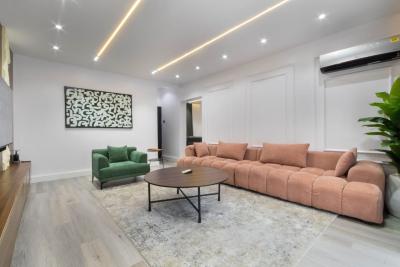 Luxury Two Bedroom with Swimming Pool and Other Amenities