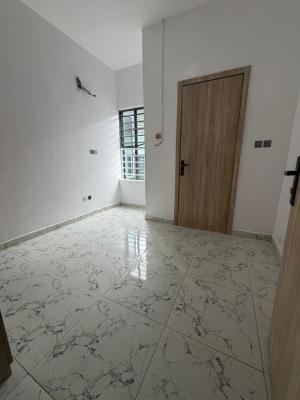 Single Room with Family Lounge Apartment