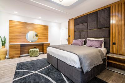 Fully Furnished 3 Bedroom Flat