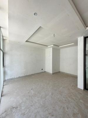 Elegant 2B/R Apartment