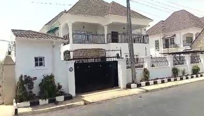 New Luxury 5-Bedroom Detached Duplex