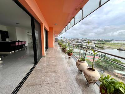Semi Brief Ocean View 4-Bedroom Penthouse Apartment