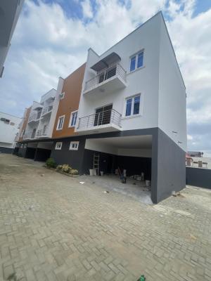 4 Bedroom Duplex with a BQ, Pool and Rooftop Terrace