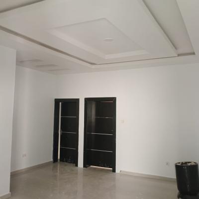 Massive 2bedroom Flat Upstairs