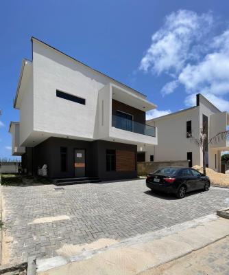5 Bedroom Detached House