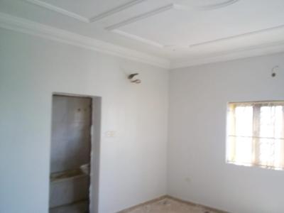 Clean 3 Bedroom Flat