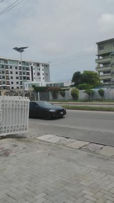 Premium Ground Floor Shop with Full View Directly on a Major Busy Road