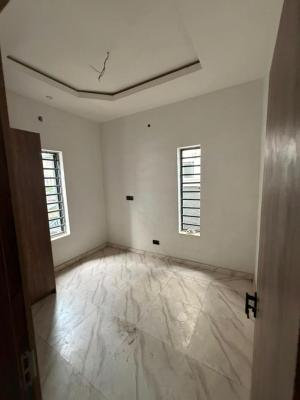 Single Room in a Shared Apartment