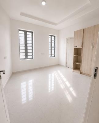Single Room Upstairs Available