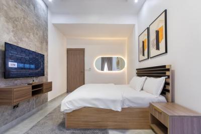 Luxury 3 Bedroom Apartment