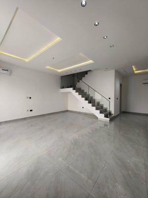 Standard 3 Bedroom Maisonette — Lekki Phase 1, Lekki, Lagos