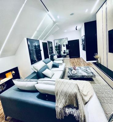 Luxury 1-Bedroom Smart Penthouse with Balcony -- Utako, Abuja