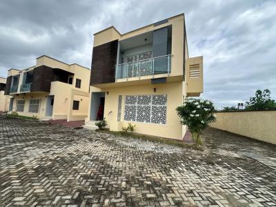 4-Bedroom Fully Detached Duplex