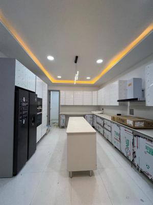 Amazing 4 Bedroom Maisonette