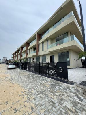 A Well-Finished 5-Bedroom Home with a Boys' Quarters