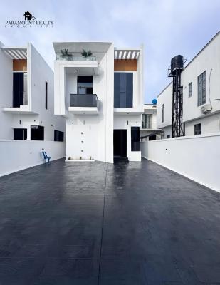 Luxurious 5 Bedroom Detached Duplex with a Swimmimg Pool
