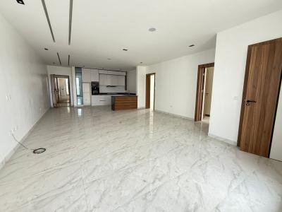 Contemporary 2 Bedroom Apartment with Elevator, Pool & Gym ️
