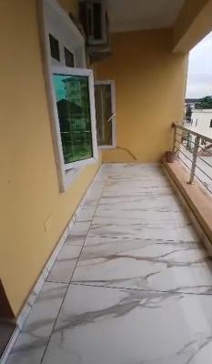 Extra Large Spacious Room and Parlour Apartment with Open Plan Kitchen