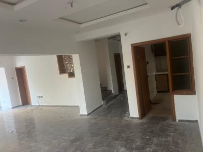 Well Renovated 4 Bedroom Semi-Detached Duplex with BQ