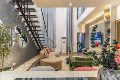 Luxury and Aesthetically Furnished 1 Bedroom with Excellent Interior