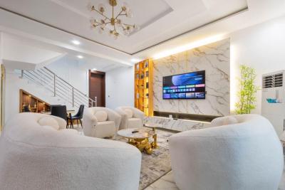 4 Bedroom Apartment with Cinema, Pool and Top Notch Amenities