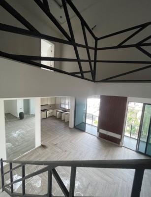 Luxury 4-Bedroom Maisonette -