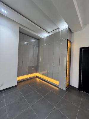 Luxury 5 Bedroom Home