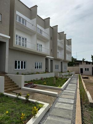 5 Bedroom Terrace