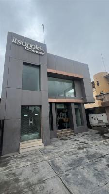 186 SQM Premium Commercial Space in a Spacious Compound