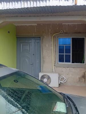 Twin Flat of 2 Bedroom with 4 Shops at the Front