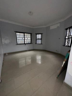 Specious 2bedroom Flat
