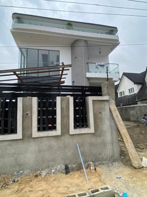 A Sophisticated 5 Bedroom Fully Detached